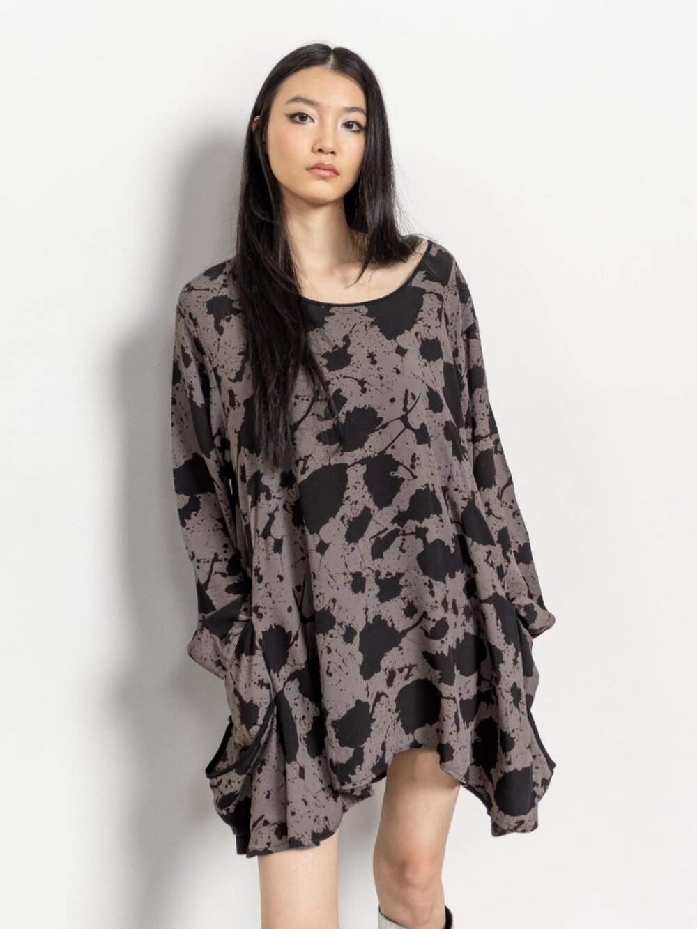 LONG SLEEVE DRESSES Vintage Black Grey Tent Oversize Pockets / Medium Large